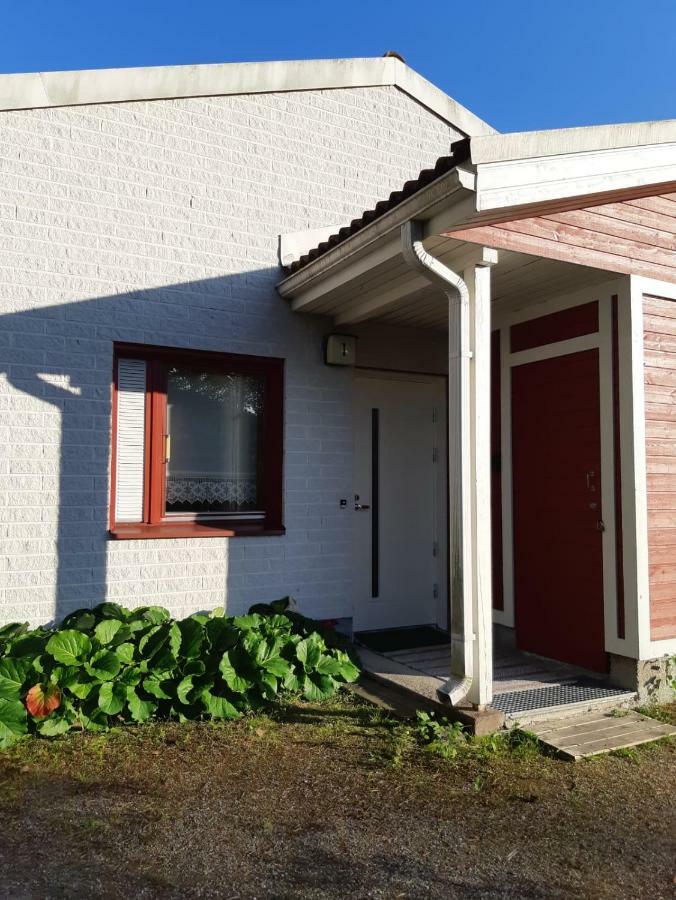 Hopeamaja Apartment Pieksamaki Exterior photo